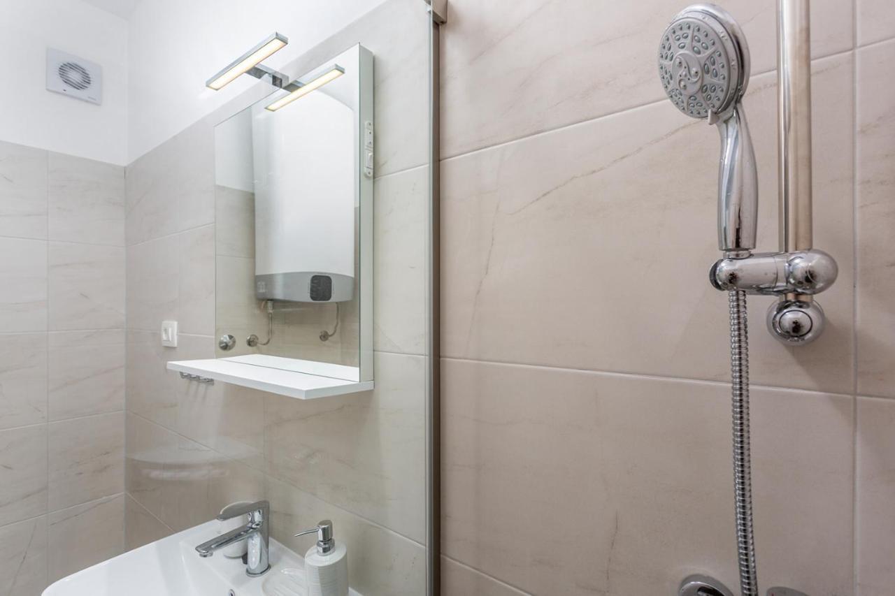 Kvarner Bay 4* - Apartments 1 & 3 里耶卡 外观 照片