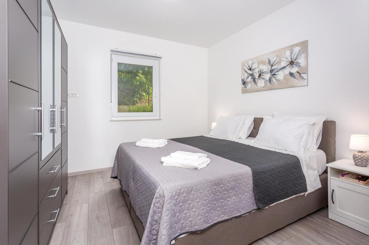 Kvarner Bay 4* - Apartments 1 & 3 里耶卡 外观 照片