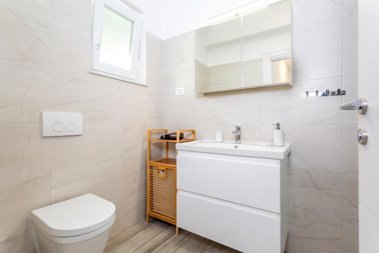 Kvarner Bay 4* - Apartments 1 & 3 里耶卡 外观 照片