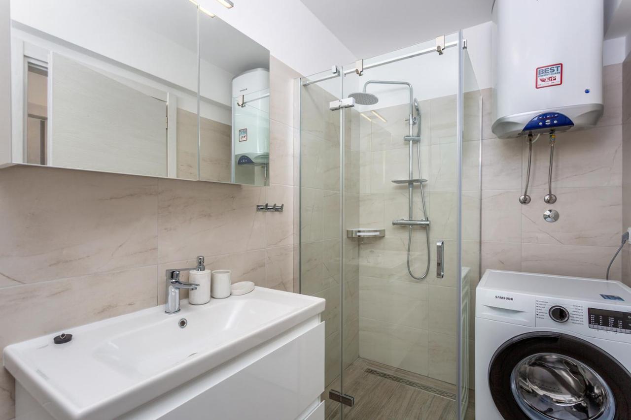 Kvarner Bay 4* - Apartments 1 & 3 里耶卡 外观 照片