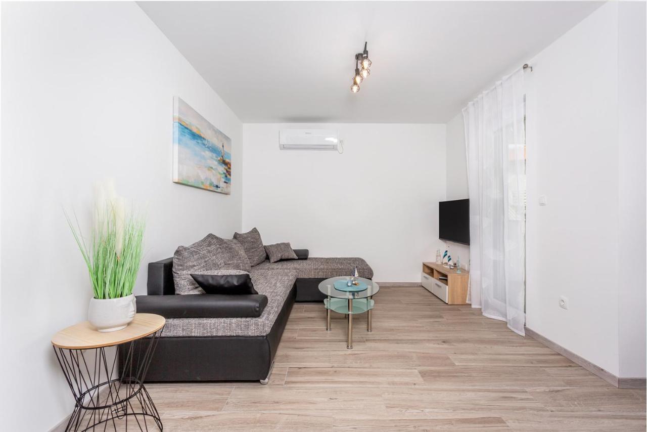 Kvarner Bay 4* - Apartments 1 & 3 里耶卡 外观 照片