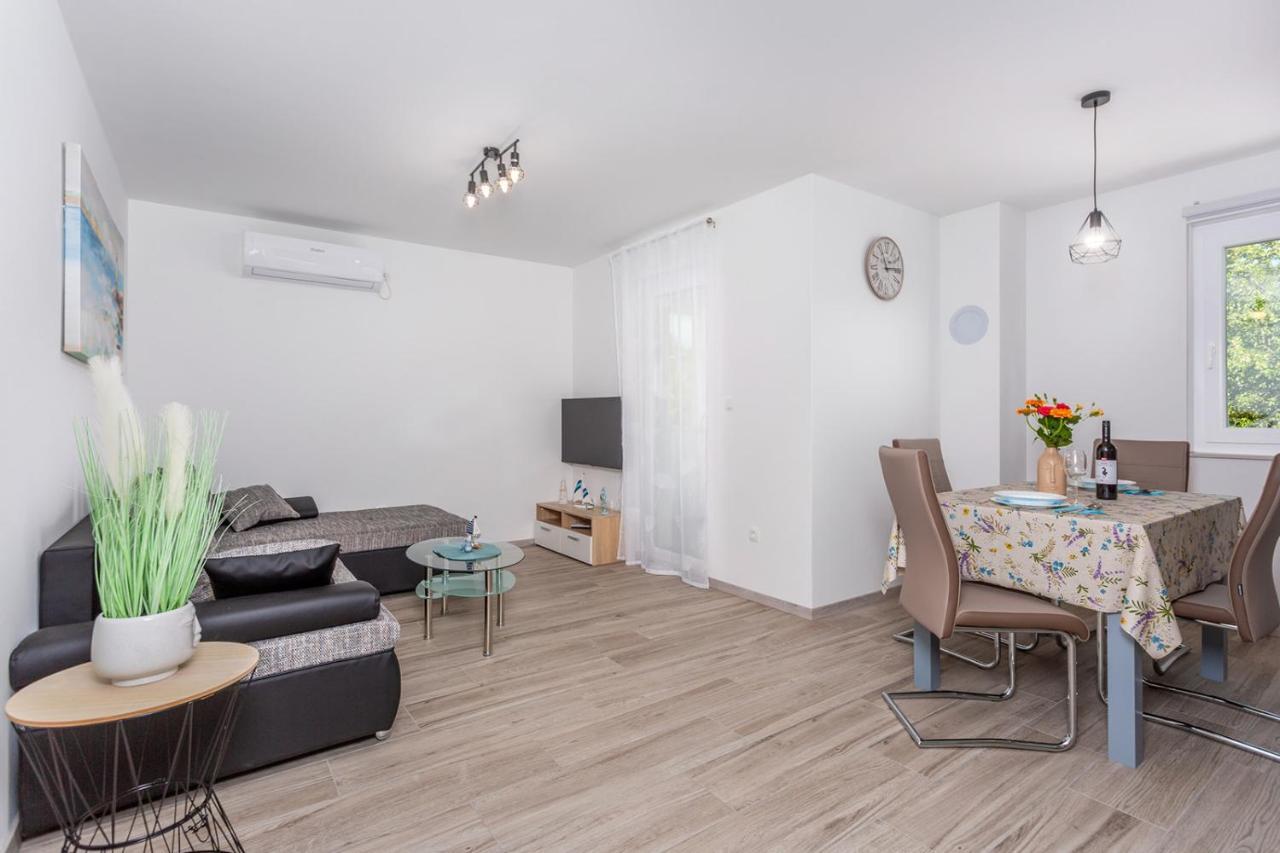 Kvarner Bay 4* - Apartments 1 & 3 里耶卡 外观 照片