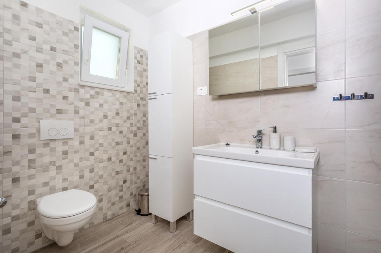 Kvarner Bay 4* - Apartments 1 & 3 里耶卡 外观 照片