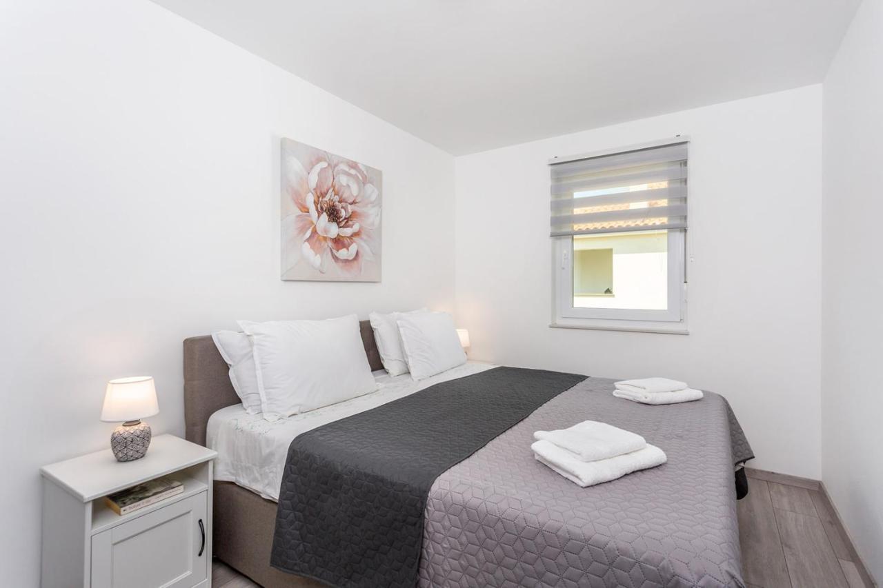 Kvarner Bay 4* - Apartments 1 & 3 里耶卡 外观 照片