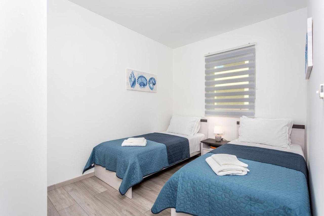 Kvarner Bay 4* - Apartments 1 & 3 里耶卡 外观 照片