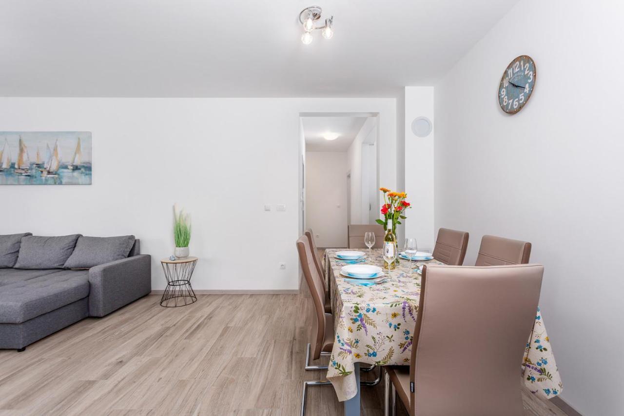 Kvarner Bay 4* - Apartments 1 & 3 里耶卡 外观 照片