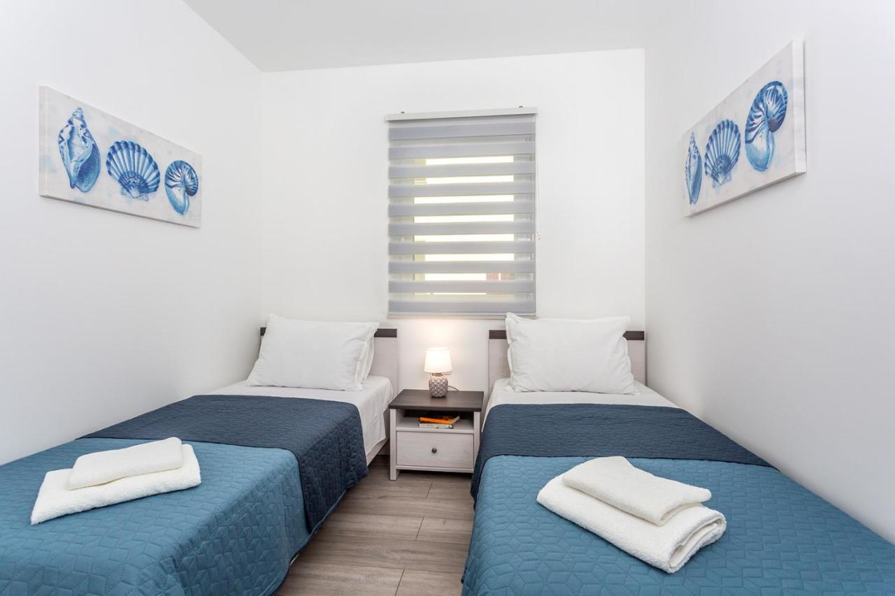 Kvarner Bay 4* - Apartments 1 & 3 里耶卡 外观 照片